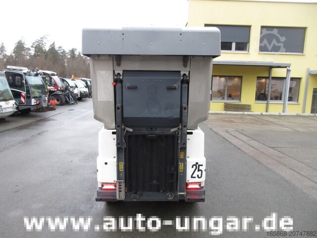 Kehrmaschine Hako Citymaster 4x4 CM1250 Knicklenkung Kehrm