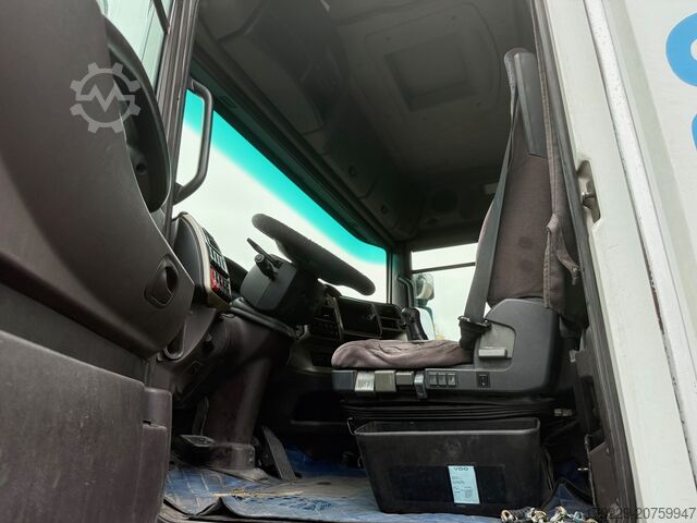 LKW mit Pritsche und Plane renault Magnum 500