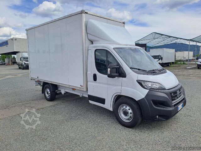 Transporter mit Koffer Fiat DUCATO