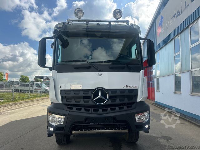 LKW mit Pritsche & Plane MERCEDES-BENZ 1827 Arocs 4x4 Fahrschulausrüstung