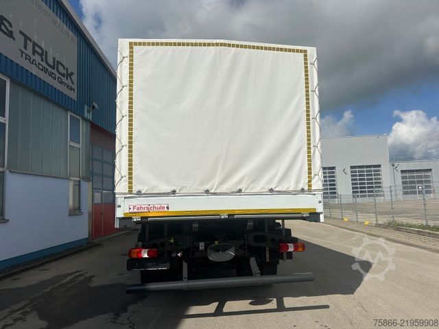 LKW mit Pritsche & Plane MERCEDES-BENZ 1827 Arocs 4x4 Fahrschulausrüstung