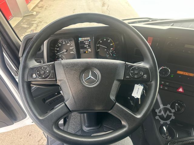 LKW mit Pritsche & Plane MERCEDES-BENZ 1827 Arocs 4x4 Fahrschulausrüstung