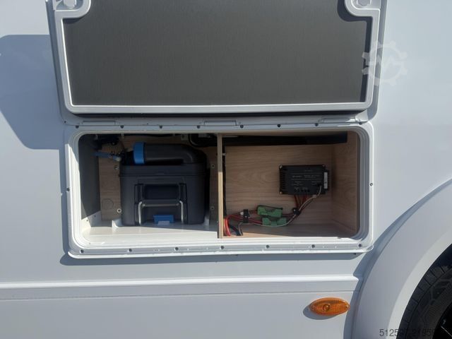 Semi-integrated camper DETHLEFFS Globebus Go Active T 45