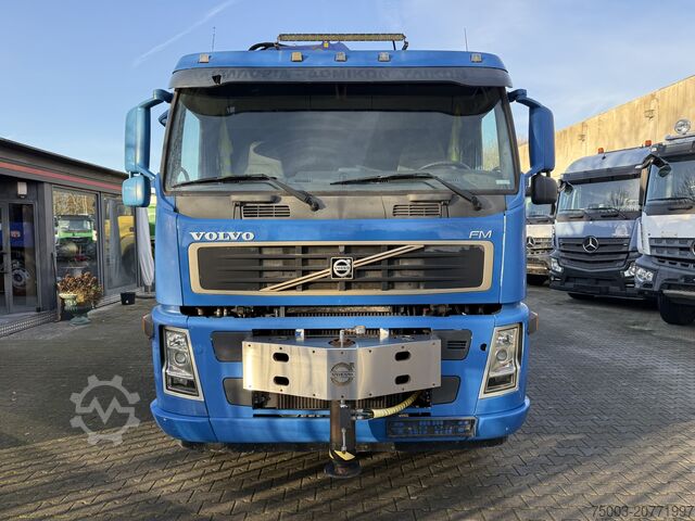 LKW mit Pritsche (offen) Volvo FM12 420 8X2 Kran PM 65026 bis 29 Meter