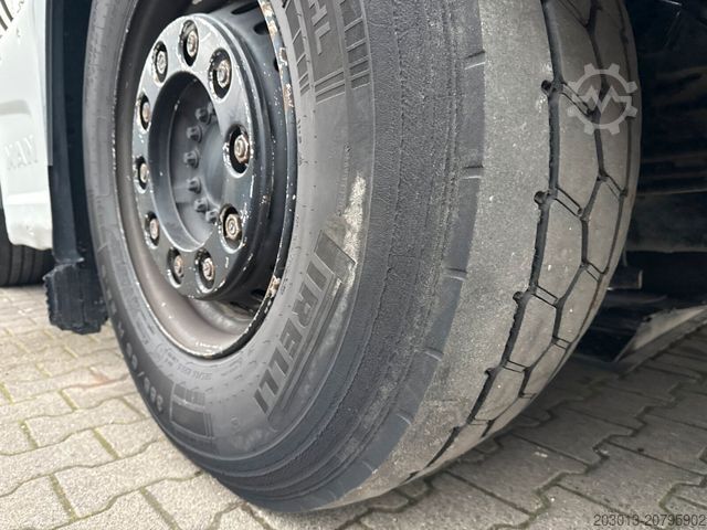 Standard SZM MAN TGS 26.440 Zugmaschine + Atlas Kran 5 Ausschube