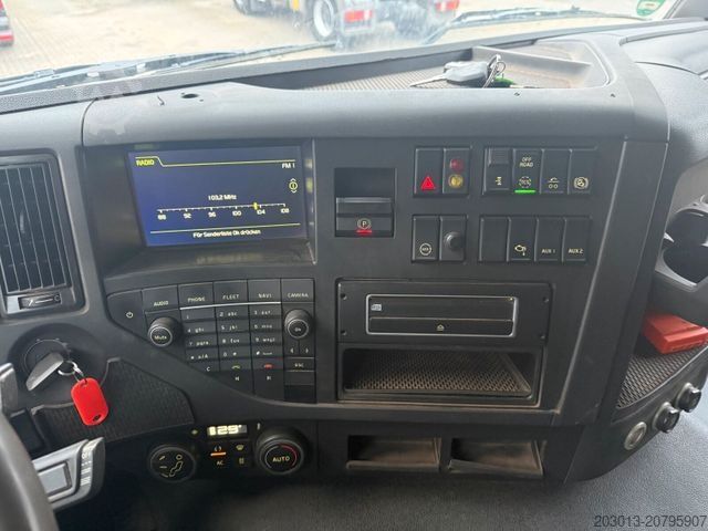 Kipper LKW VOLVO FMX 500 6x4 Kipper mit Kran Atlas 172.3E - A4