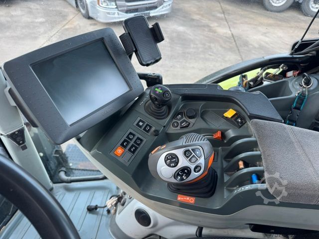 Hofschlepper CLAAS 550 ARION C MATIC * FRONTLADER * EDITION *