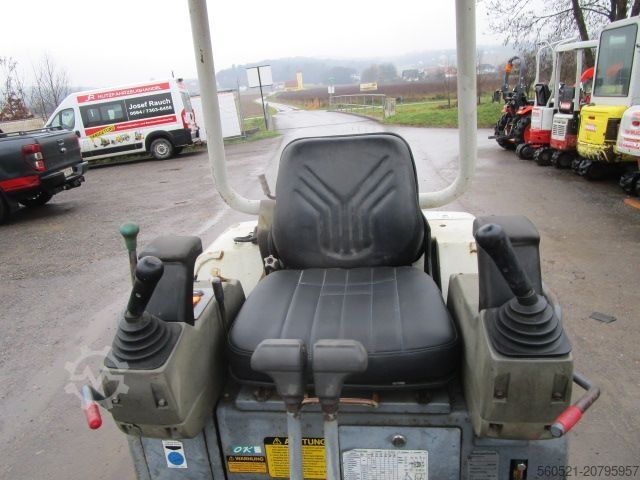 Minibagger Takeuchi TB 014 - LEHNHOF MS01-Schnellwechsler + 3 Löffel