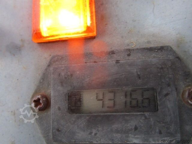 Minibagger Takeuchi TB 014 - LEHNHOF MS01-Schnellwechsler + 3 Löffel