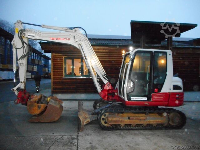 Minibagger Takeuchi TB 290 mit POWERTILT
