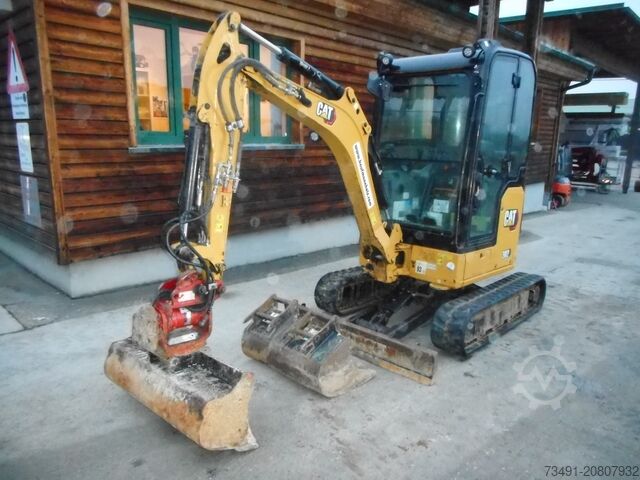Minibagger Caterpillar 302 CR mit POWERTILT