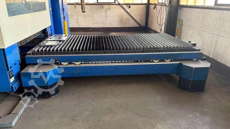 Laser cutting machine TRUMPF TruLaser 5030 Classic