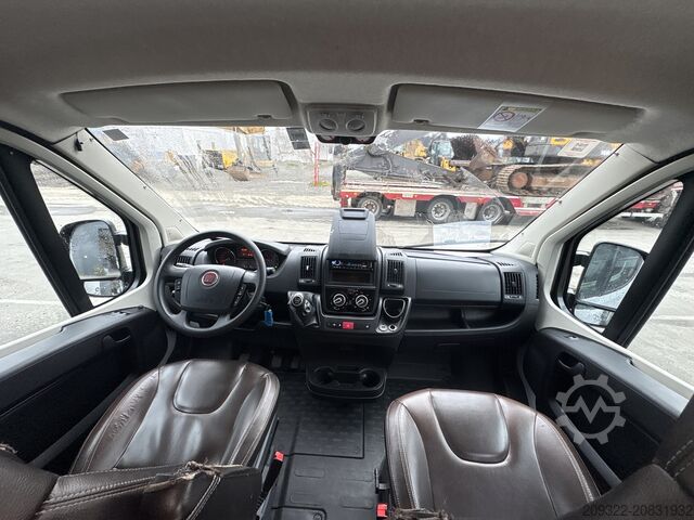 Wohnwagen/Wohnmobil Fiat Weinsberg Carabus 600 K | 4 Posti Letto | Completamente Attrezzato