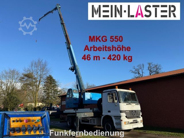 Autokran MERCEDES-BENZ 3335 V6 MKG 550 Ta2-a2 -46m 420 kg Funk