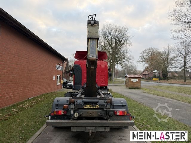 Abrollkipper VOLVO FL 250 Palfinger T10Duo City + StandardContainer