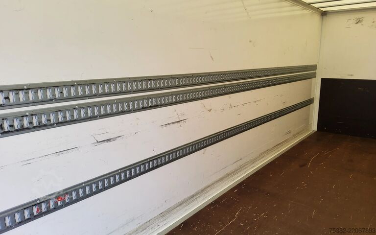 Suitcase Renault D 210 P4x2 - ACC. - 33-BPX-1 - BAKWAGEN - 12 TO...