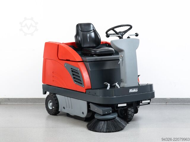 Hako Jonas 980 V Sweeper Benzin Hako Jonas 900 V - 2010Bj - 892h - 5700m²/h