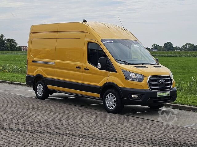 High-roof van FORD E-TRANSIT L3H3 elektr. 68 Kwh