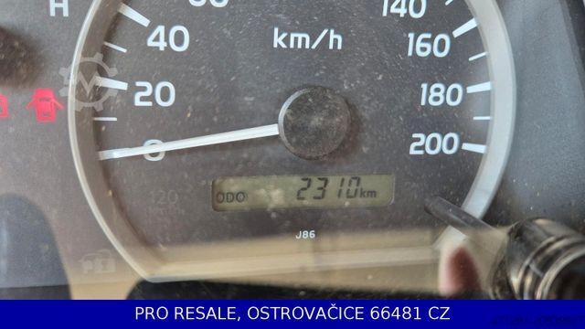 Truck-mounted work platform TOYOTA LAND CRUISER 79 + HUBARBEITSBÜHNE SOCAGE
