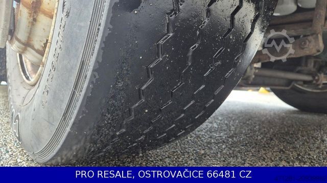 Standard tractor unit VOLVO FH 13.440 42T EURO 5 + IPARKCOOL + KYPHYDR