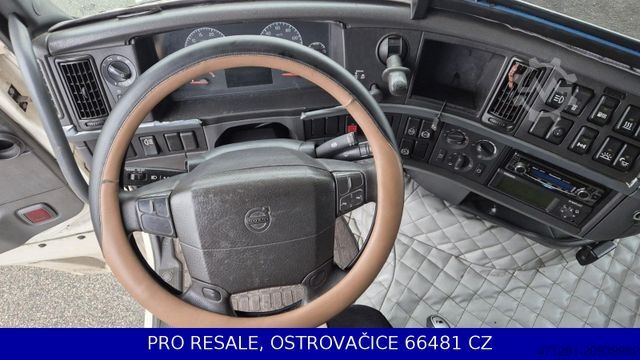 Standard tractor unit VOLVO FH 13.440 42T EURO 5 + IPARKCOOL + KYPHYDR