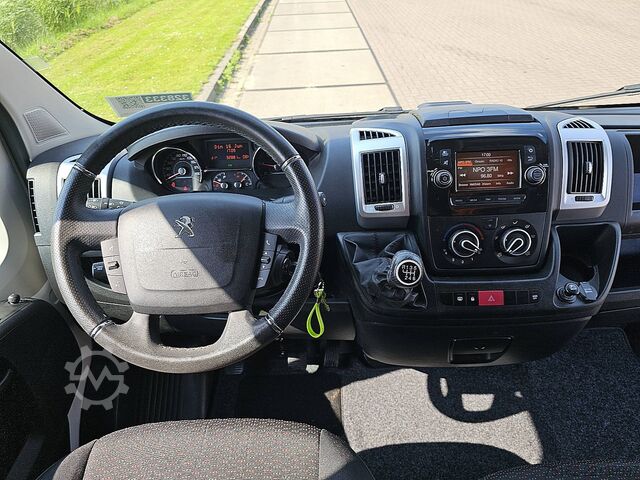 Hochdachkombi PEUGEOT BOXER 435 Zwaar Premium EURO6