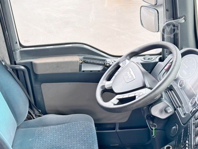 Truck mounted crane MAN TGA 18.360* Sattelzugmaschine * TEREX 165.2E