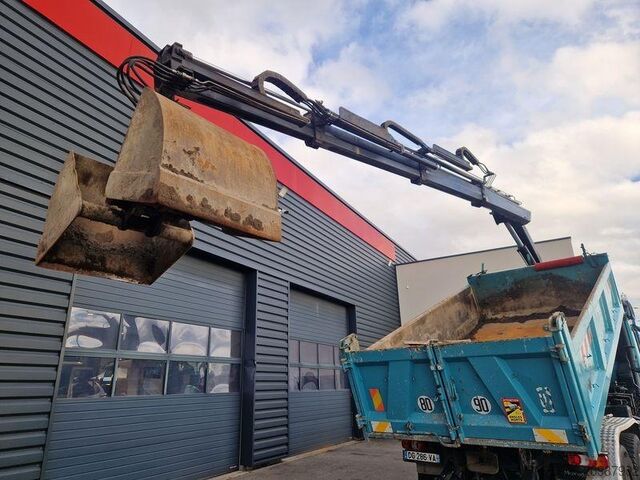 Tipper truck Mercedes Arocs