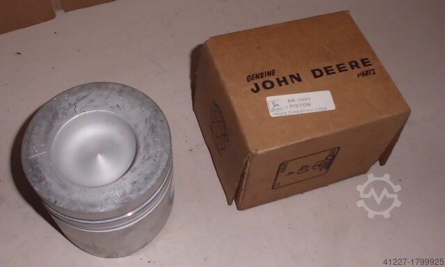 Pistons 4 pieces Ø 106.5 mm Diesel engine John Deere AR 71067