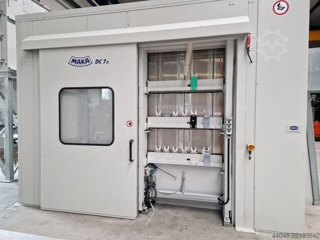CNC machining center with rotary table MAKA DC 7