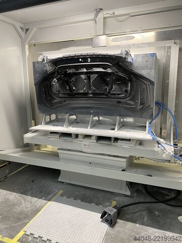 CNC machining center with rotary table MAKA DC 7