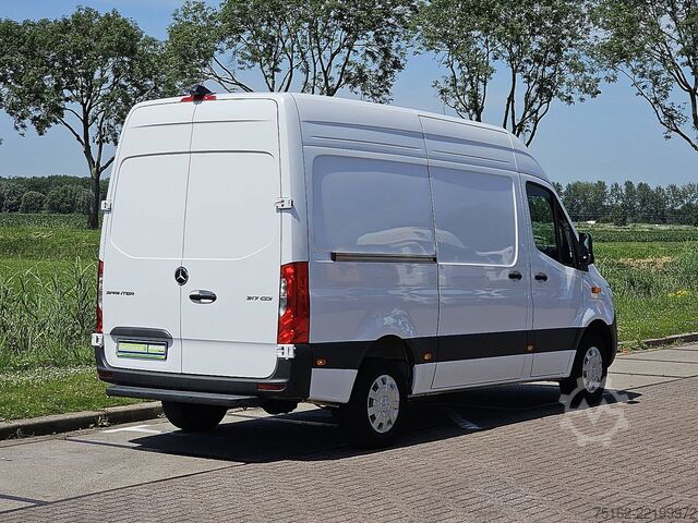 Hochdachkombi MERCEDES-BENZ SPRINTER 317 L2H2 LED Mbux10 AC!