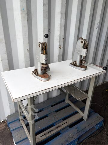 ASTOR 52M manual press for riveting / crimping – 2 units Prasa ręczna ASTOR 52M do nitowania / zaciskania – 2 sztuki Prasa ręczna ASTOR 52M do nitowania / zaciskania – 2 sztuki