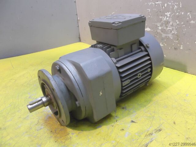 Geared motor 0.25 kW 49 rpm SEW-EURODRIVE RF302DT71D6
