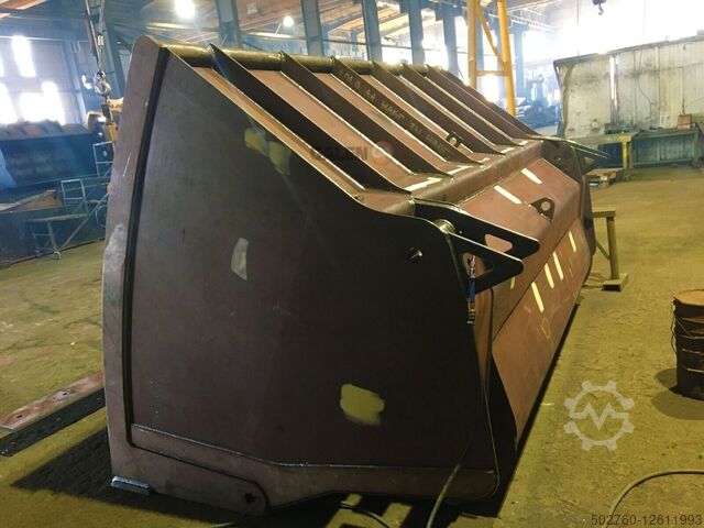 GALEN High Dump Bucket GALEN High Dump Bucket