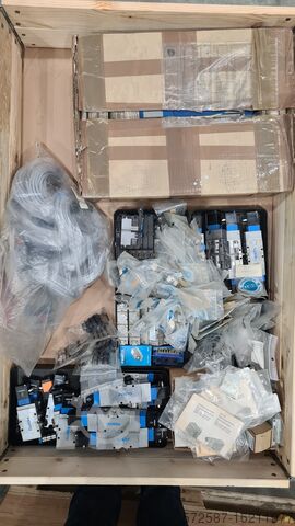 Verschiedene Ersatzteile FESTO ADVU