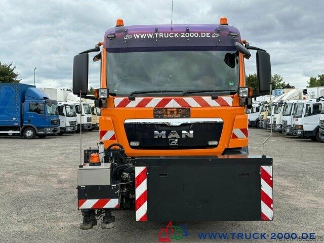 Vacuum tank truck MAN 26.320 Müller Kanal Sauger + Sinkkastenreiniger
