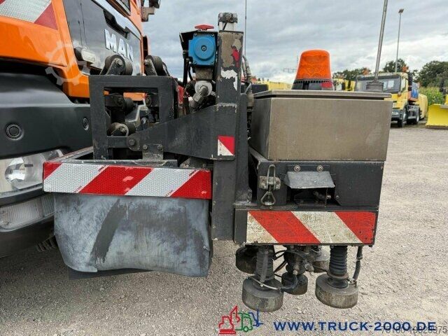 Vacuum tank truck MAN 26.320 Müller Kanal Sauger + Sinkkastenreiniger