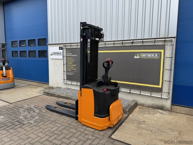 VS-22353 Electric triplex stacker Still, 4,940mm freelift STILL EGVS14