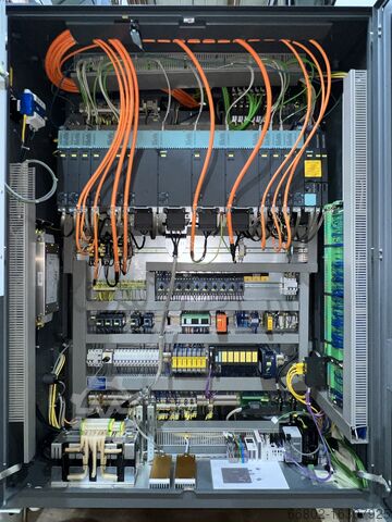 Bearbeitungszentrum CHIRON Mill FX 800