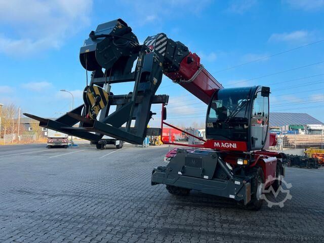Teleskoplader Magni RTH 6.26 / nur 849h ! / Gabel / 5 t Winde