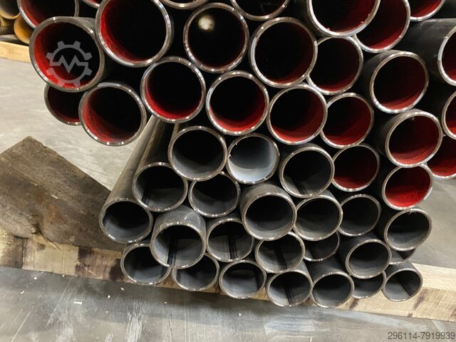 Geschweißte Rohre 65 x 4 und 70 x 6,8 mm. . Stalen Buizen Surplus No certificates