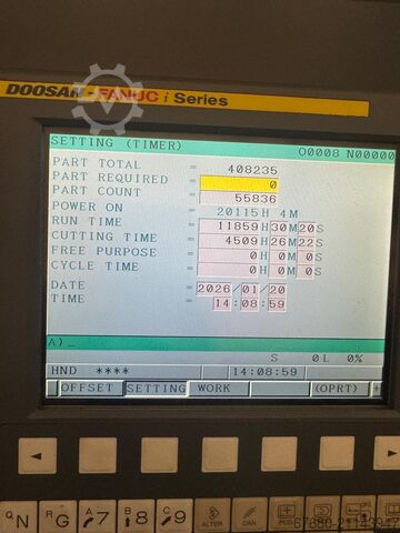 Vertikal-Bearbeitungszentrum mit Doppelpalettenwechsler. Doosan VC510