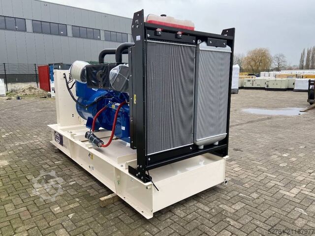 Aggregat FG Wilson P660-3 - 660 kVA Open Genset - DPX-16022-O
