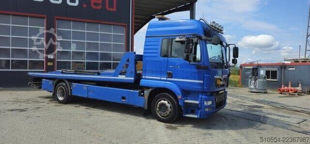 Recovery vehicle MAN TGM 15.250 Doppelstock + Brille /6 Sitze +Winde