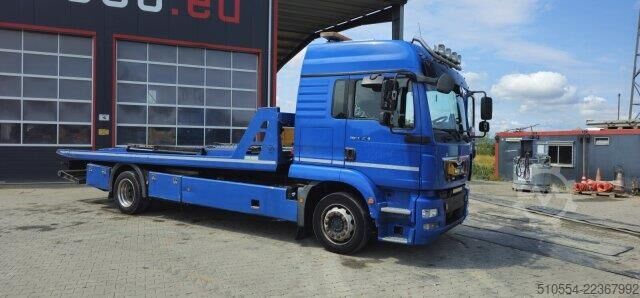 Recovery vehicle MAN TGM 15.250 Doppelstock + Brille /6 Sitze +Winde
