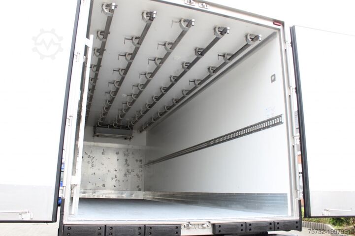 Refrigerated truck Volvo FE 280 CS 850 Fleisch Meat Viande Strom