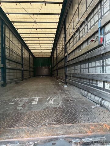 Schiebeplanen Krone 3-ass schuifzeilen oplegger