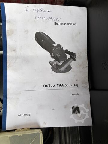 TRUMPF TruTool TKA 500 Fasen- und Kantenfräsmaschine für Blech, 1400W, mit Koffer. TRUMPF TruTool TKA 500 fazowarka ukosowarka do blach 1400W walizka TRUMPF TruTool TKA 500 fazowarka ukosowarka do blach 1400W walizka