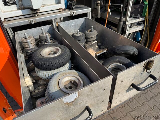 Saugwagen MERCEDES-BENZ Vario 614D TV Inspektionsanl RCA RAUSCH ELKA 600